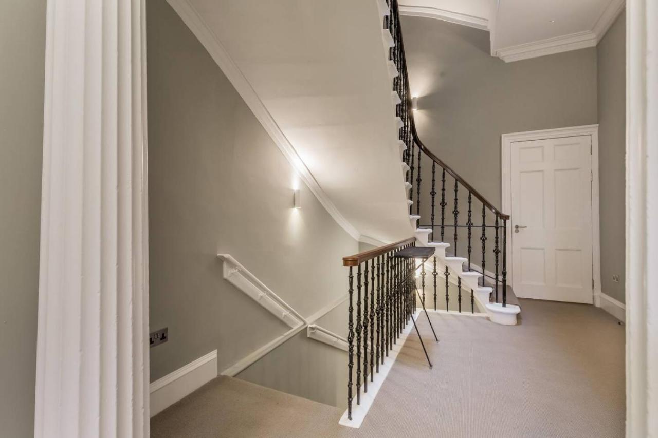 Joivy Luxurious 2Br Home Near Haymarket Station EDI Eksteriør billede
