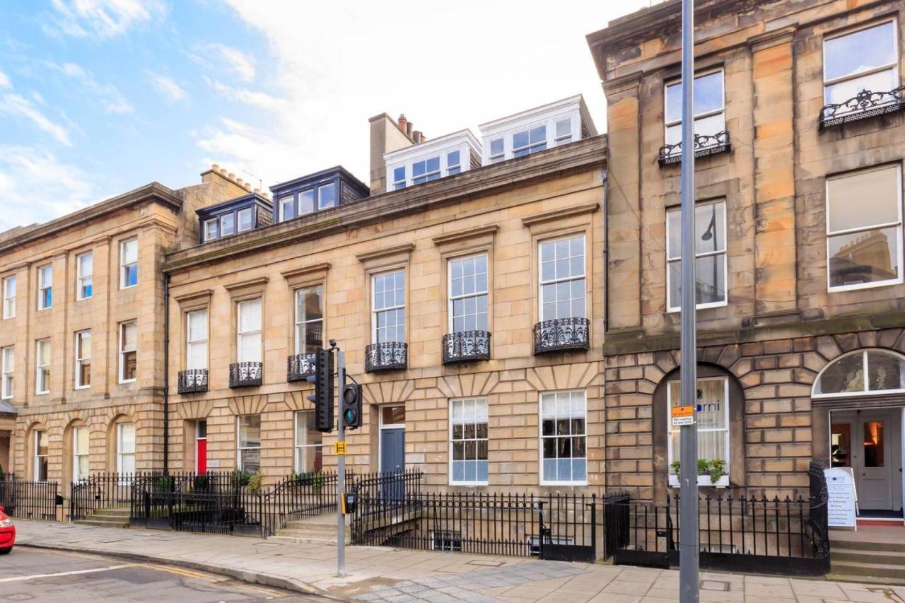 Joivy Luxurious 2Br Home Near Haymarket Station EDI Eksteriør billede