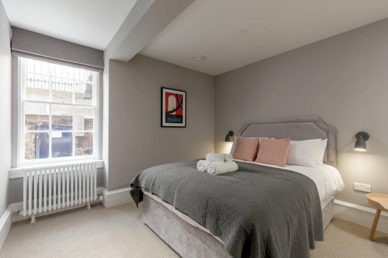 Joivy Luxurious 2Br Home Near Haymarket Station EDI Eksteriør billede