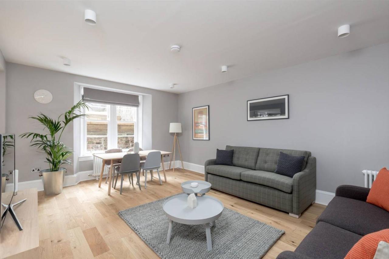 Joivy Luxurious 2Br Home Near Haymarket Station EDI Eksteriør billede