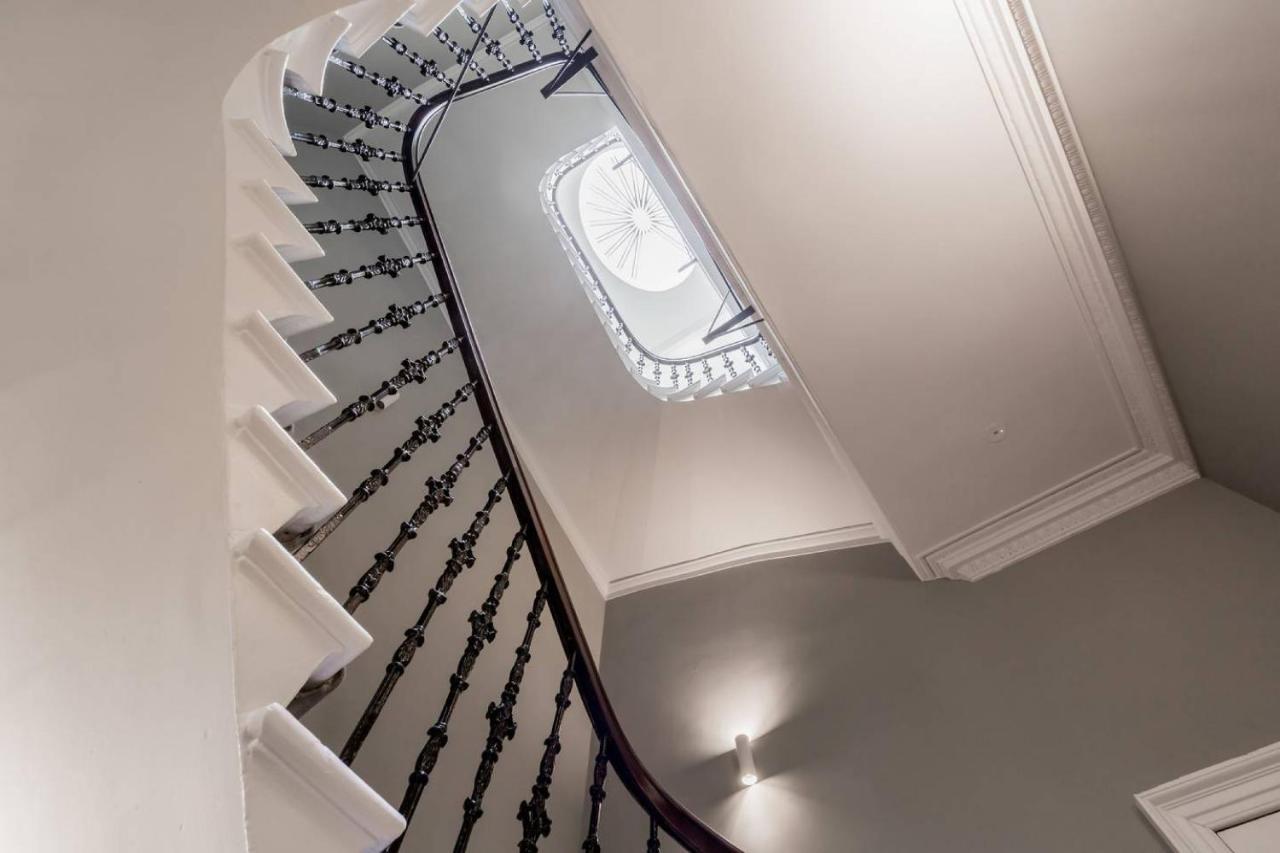 Joivy Luxurious 2Br Home Near Haymarket Station EDI Eksteriør billede