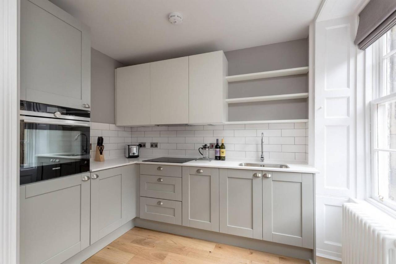 Joivy Luxurious 2Br Home Near Haymarket Station EDI Eksteriør billede