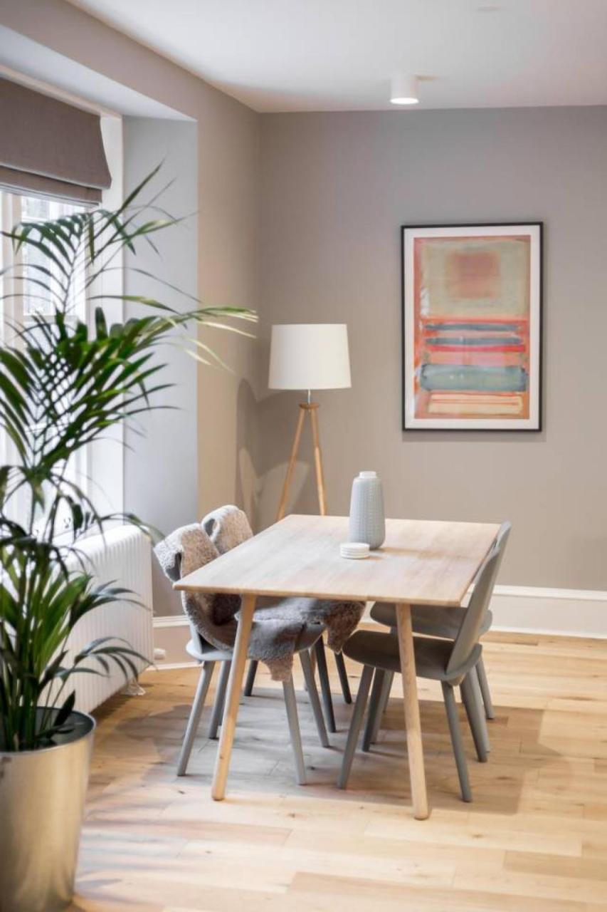 Joivy Luxurious 2Br Home Near Haymarket Station EDI Eksteriør billede
