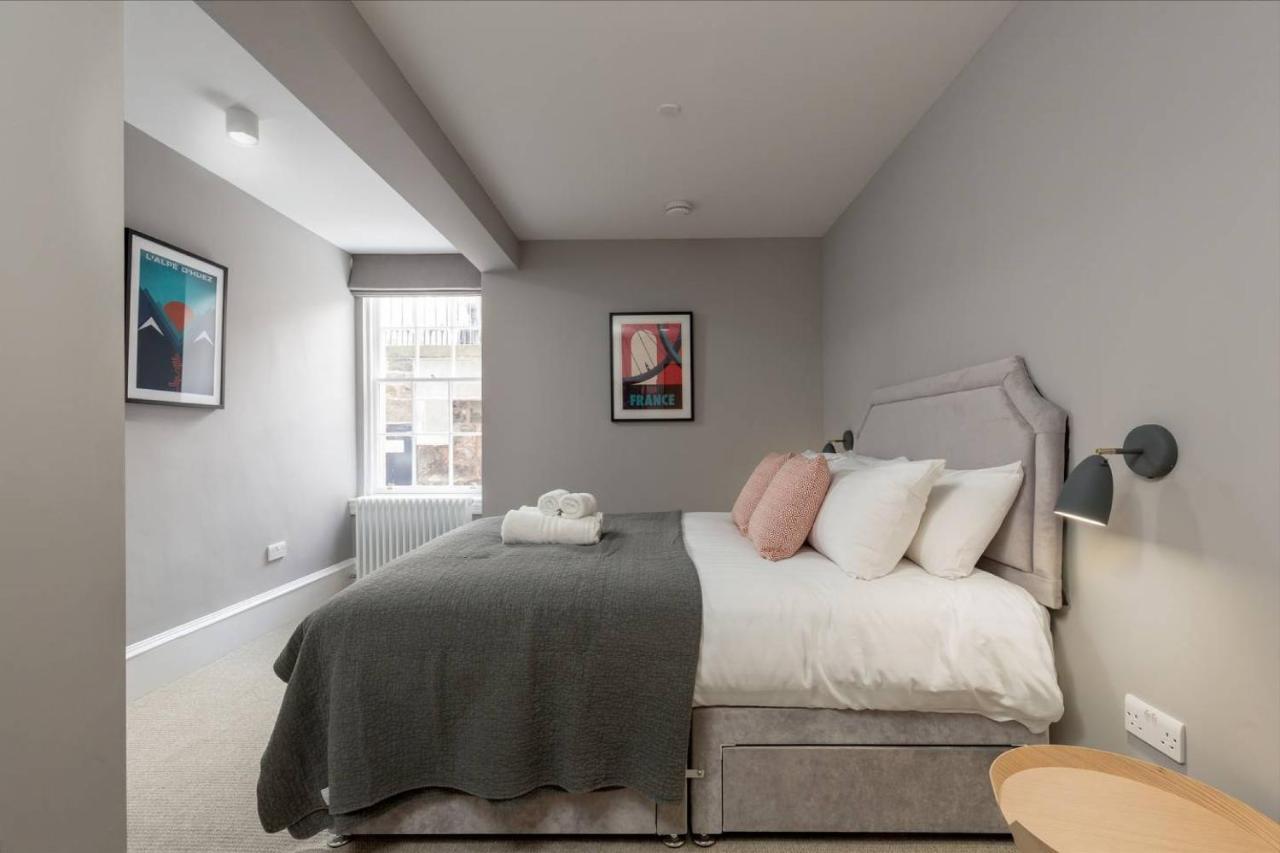 Joivy Luxurious 2Br Home Near Haymarket Station EDI Eksteriør billede